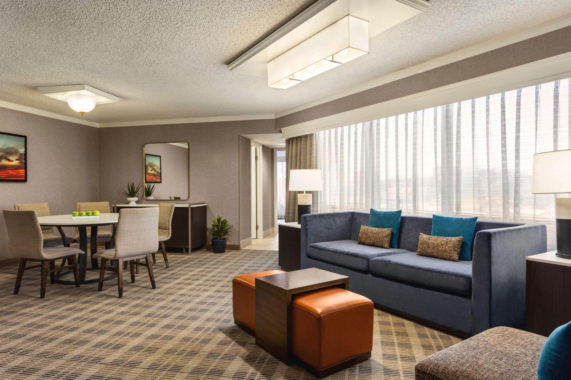 เอมบาสซี สวีท โฮเต็ล แคนซัสซิตี้ โอเวอร์แลนด์พาร์ค Hotel ภายนอก รูปภาพ